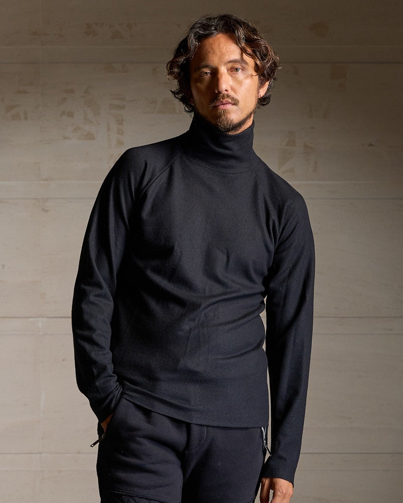 fine wool mock-neck