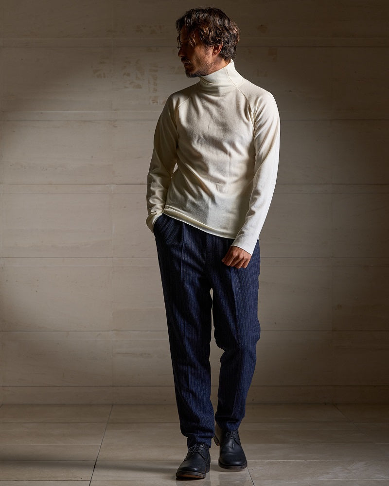 fine wool mock-neck