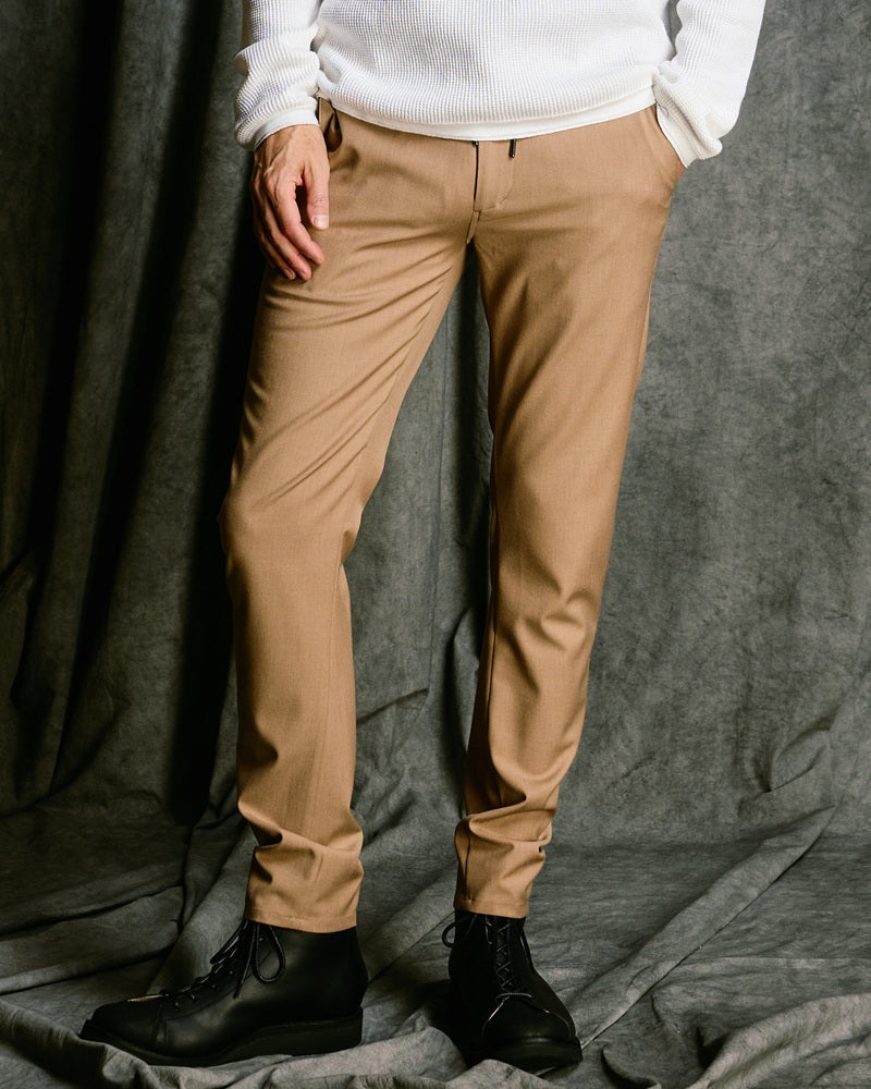 3D banana slim pants