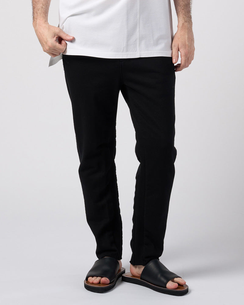 compact urake cut-off line pants