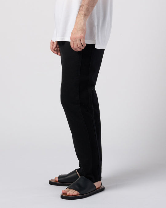 compact urake cut-off line pants