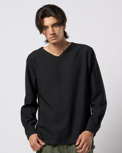 boat V-neck pullover shirt