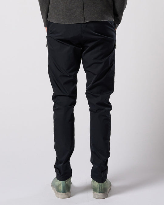 puckering banana teck pants