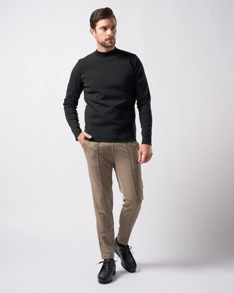 smart pin-tuck slacks