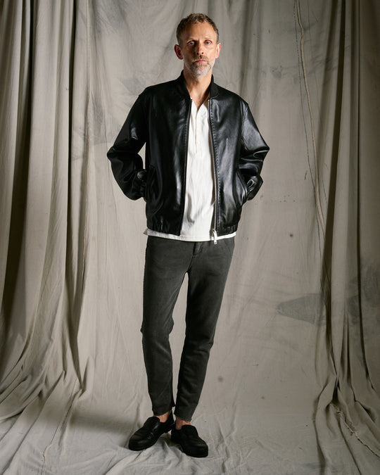 compact urake cut-off line pants