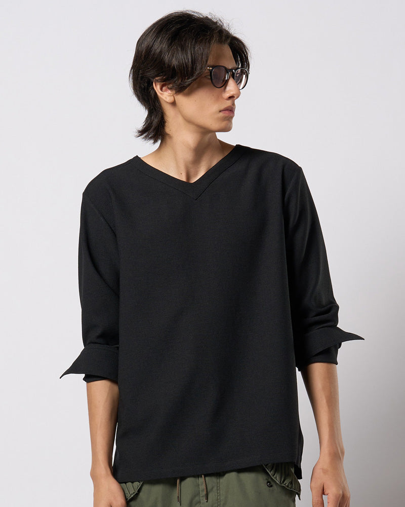 boat V-neck pullover shirt
