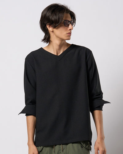 boat V-neck pullover shirt