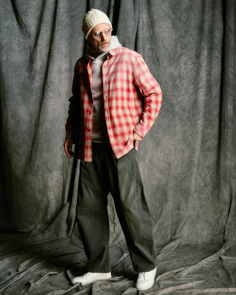 aging loose check shirt