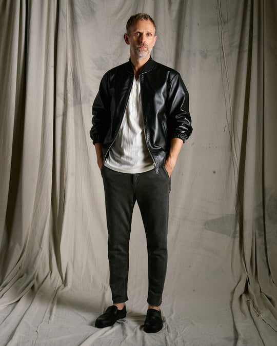 compact urake cut-off line pants