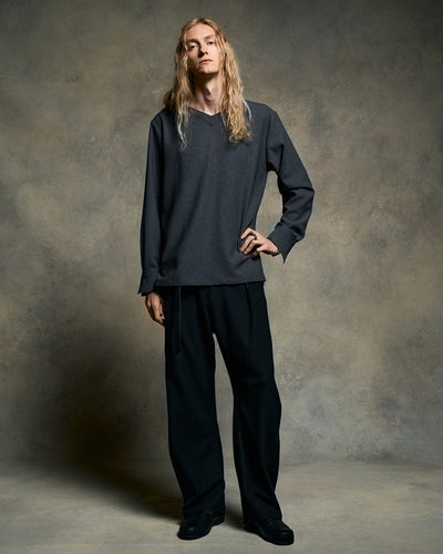 boat V-neck pullover shirt
