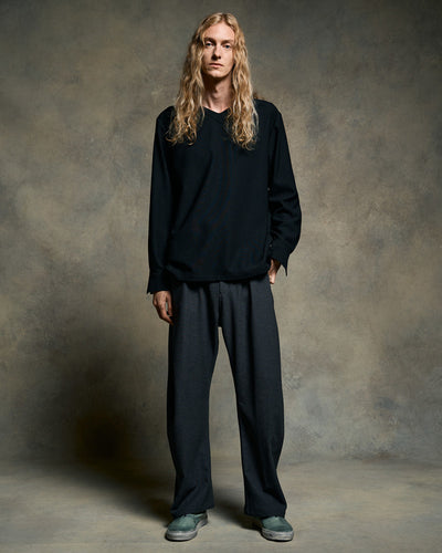 boat V-neck pullover shirt
