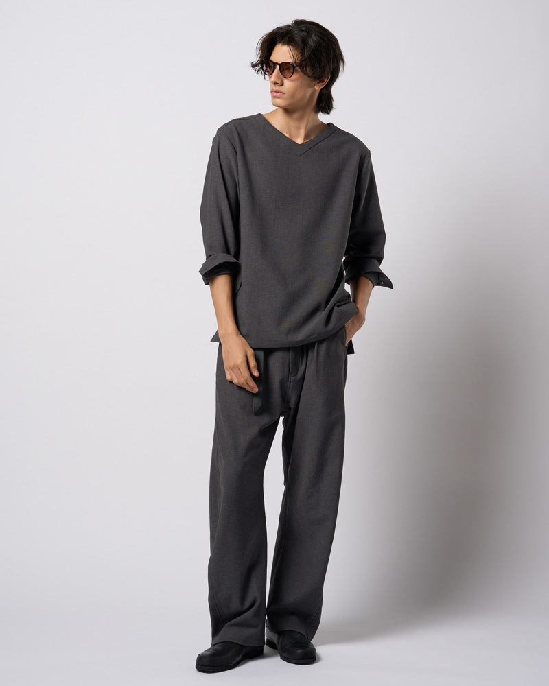 boat V-neck pullover shirt