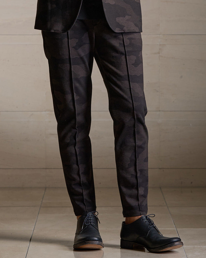 smart pin-tuck slacks