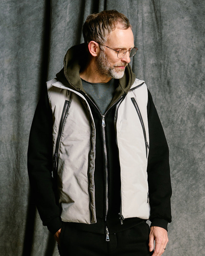 solid zip vest