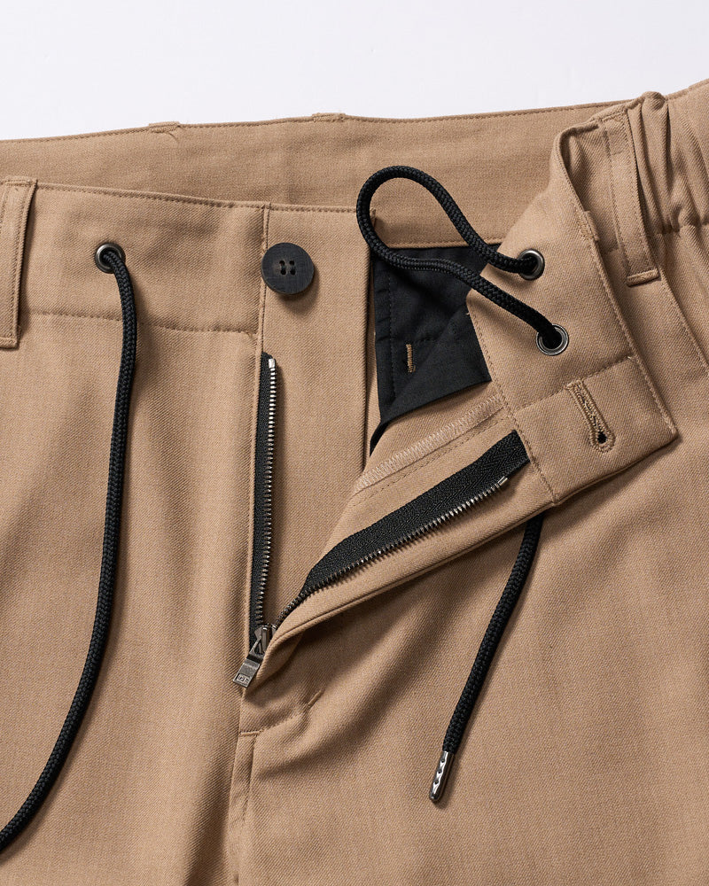 3D banana slim pants