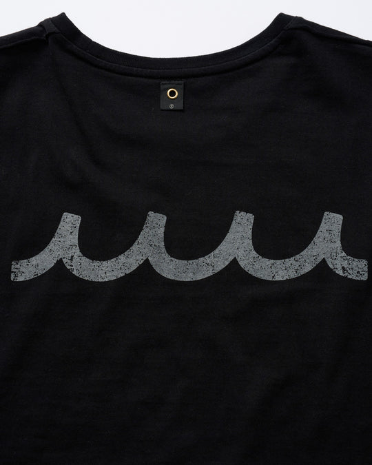 【muta × wjk】cut-off mock-neck L/S(printed)