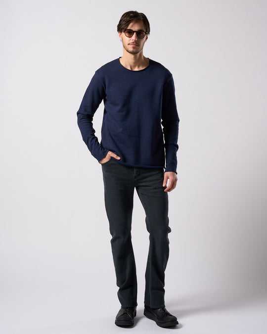 cut-off light sweatshirt