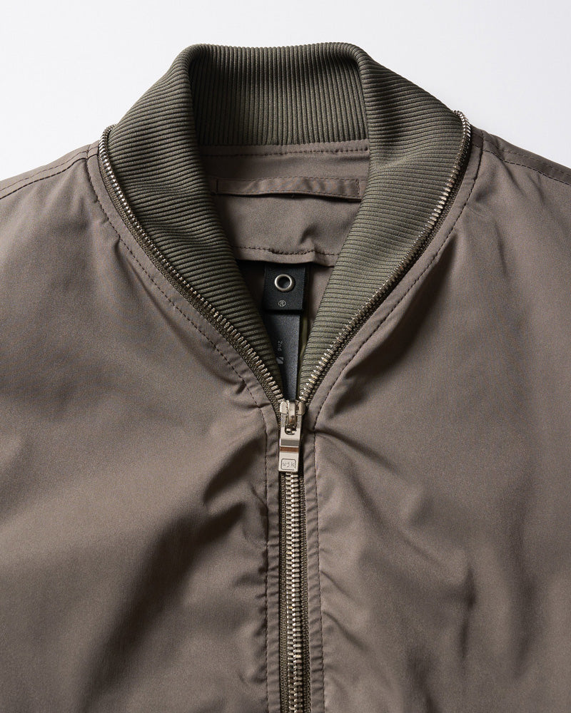 neck zip blouson