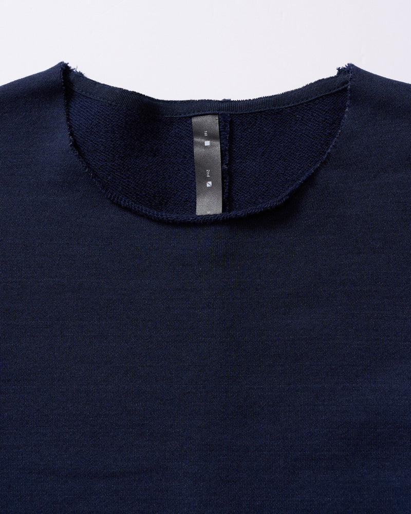 cut-off light sweatshirt