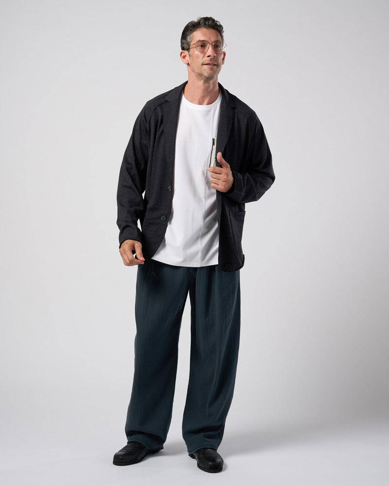 contrast pocket pull-over