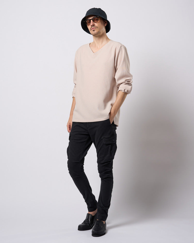 boat V-neck pullover shirt