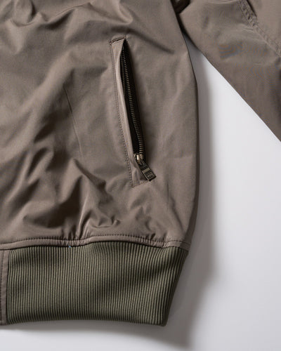 neck zip blouson