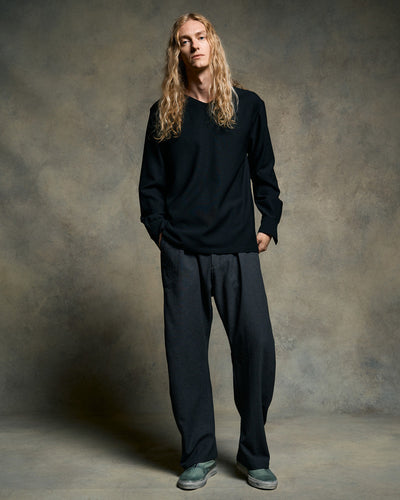 boat V-neck pullover shirt