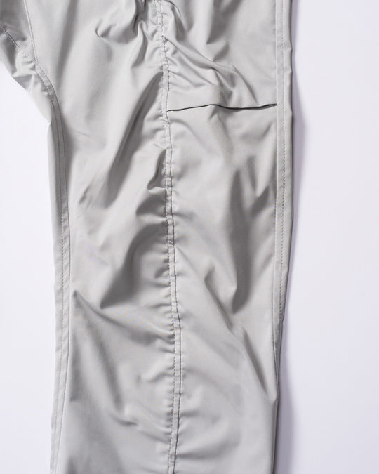 puckering banana teck pants