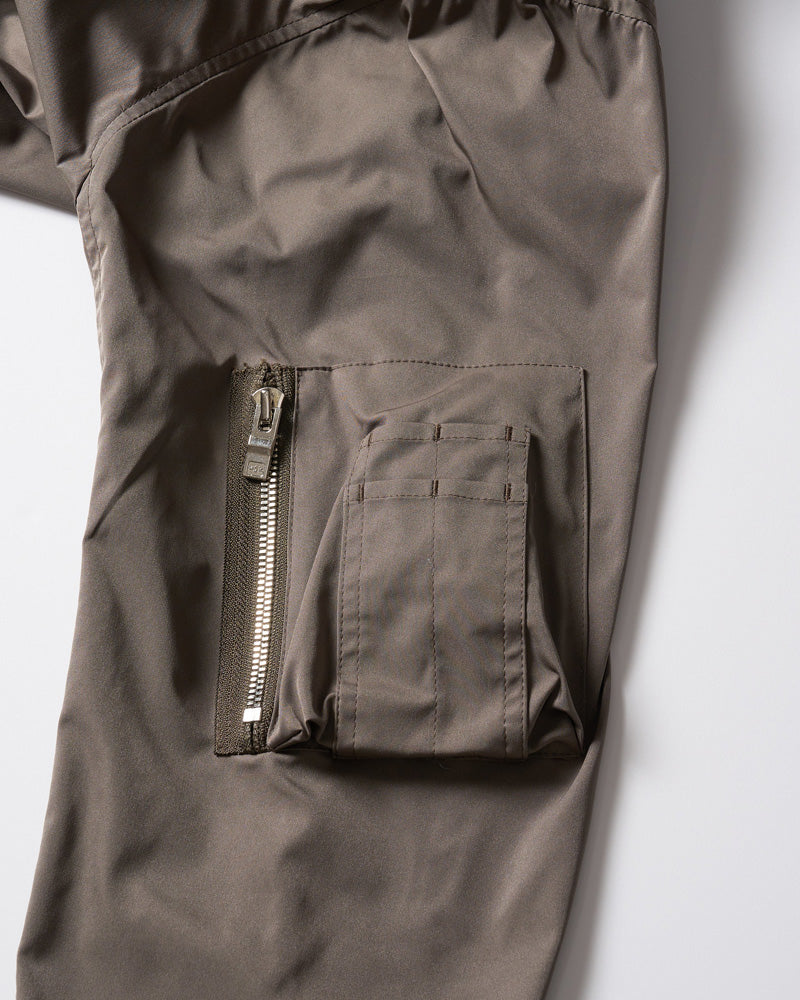 neck zip blouson