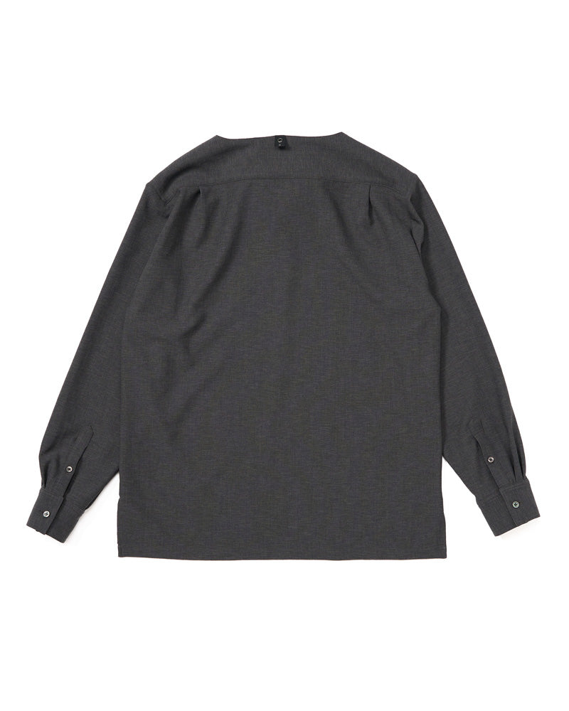 boat V-neck pullover shirt