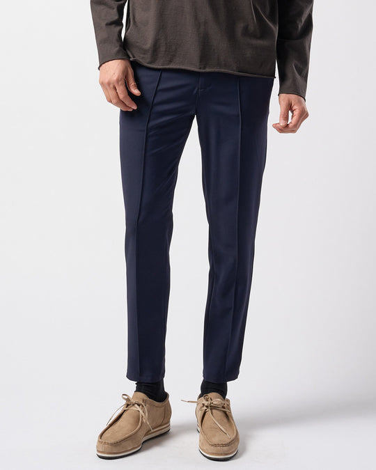 smart pin-tuck slacks