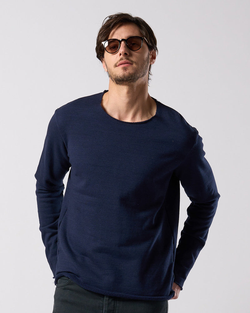 cut-off light sweatshirt