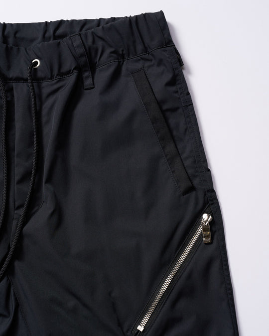 puckering banana teck pants