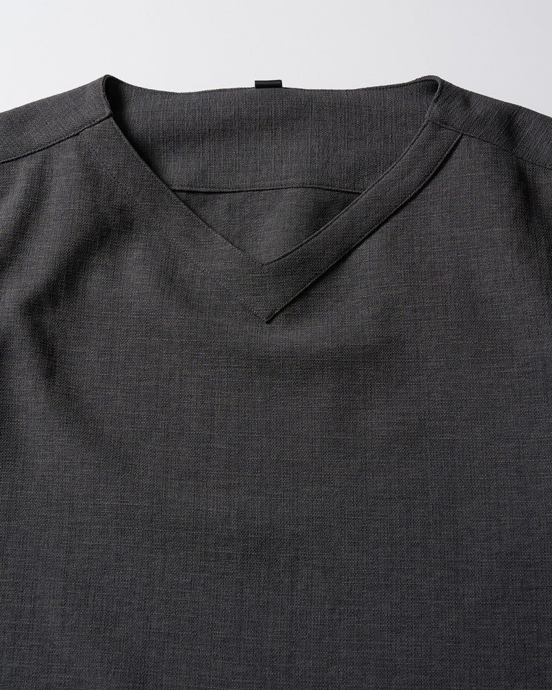 boat V-neck pullover shirt