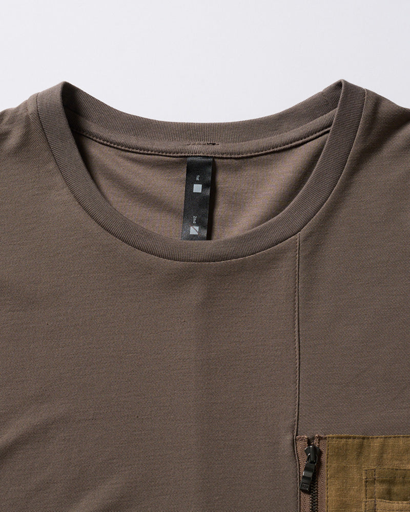 contrast pocket pull-over