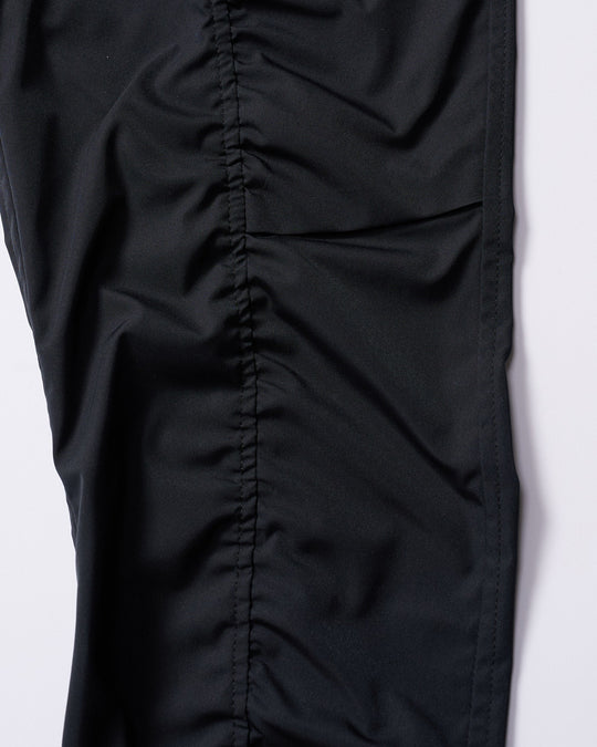 puckering banana teck pants