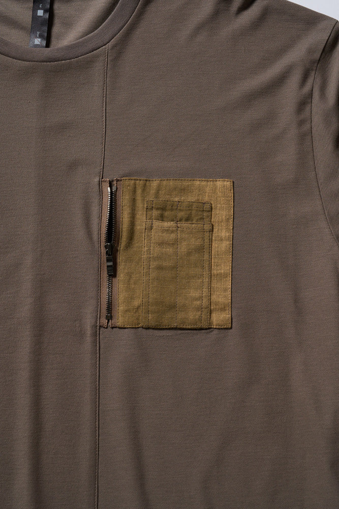 contrast pocket pull-over