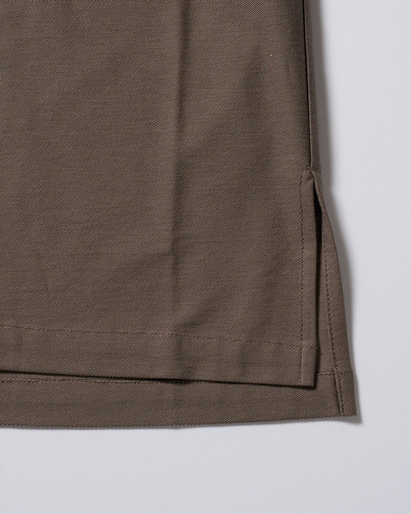 contrast pocket pull-over