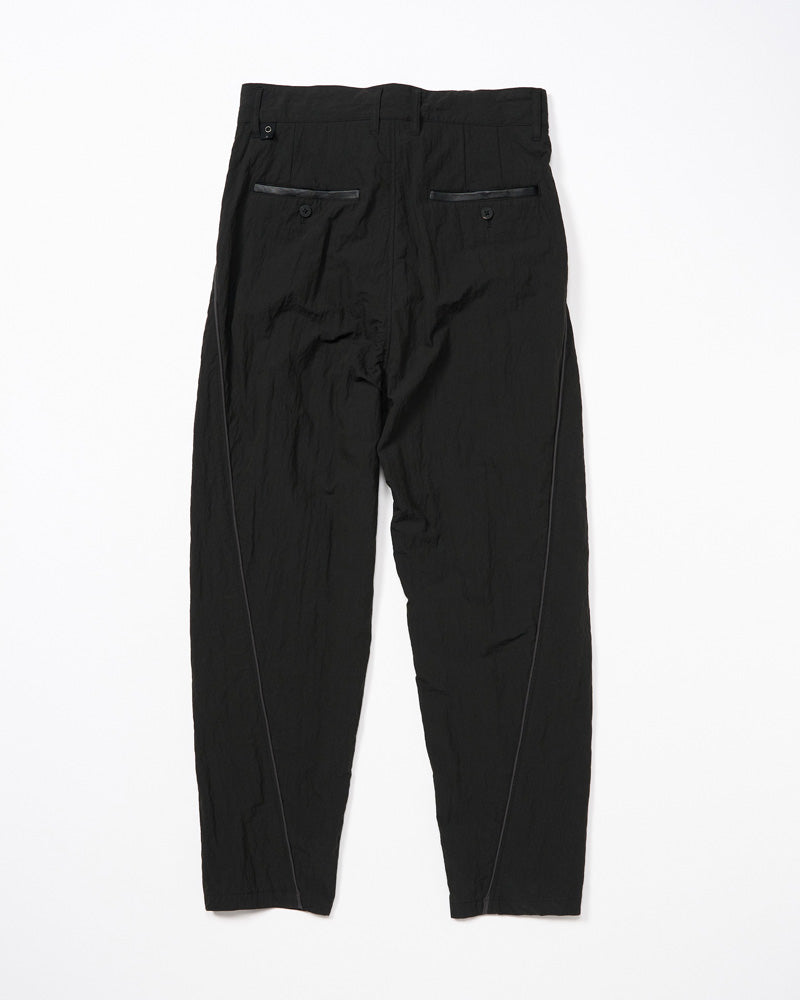 wide tapered slacks
