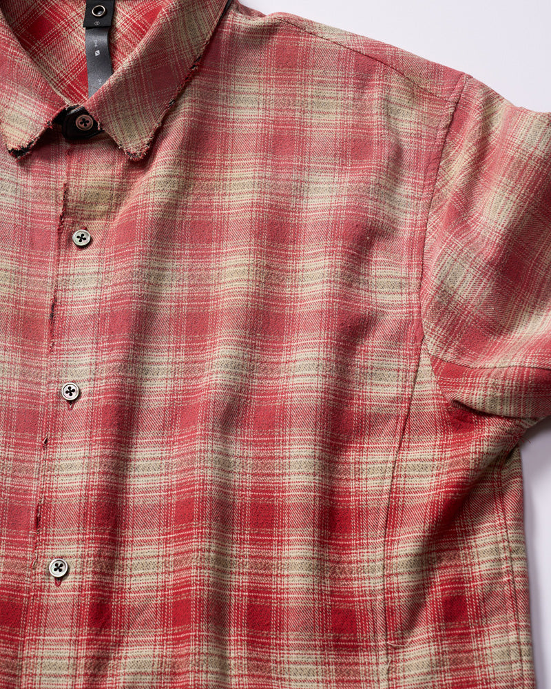 aging loose check shirt