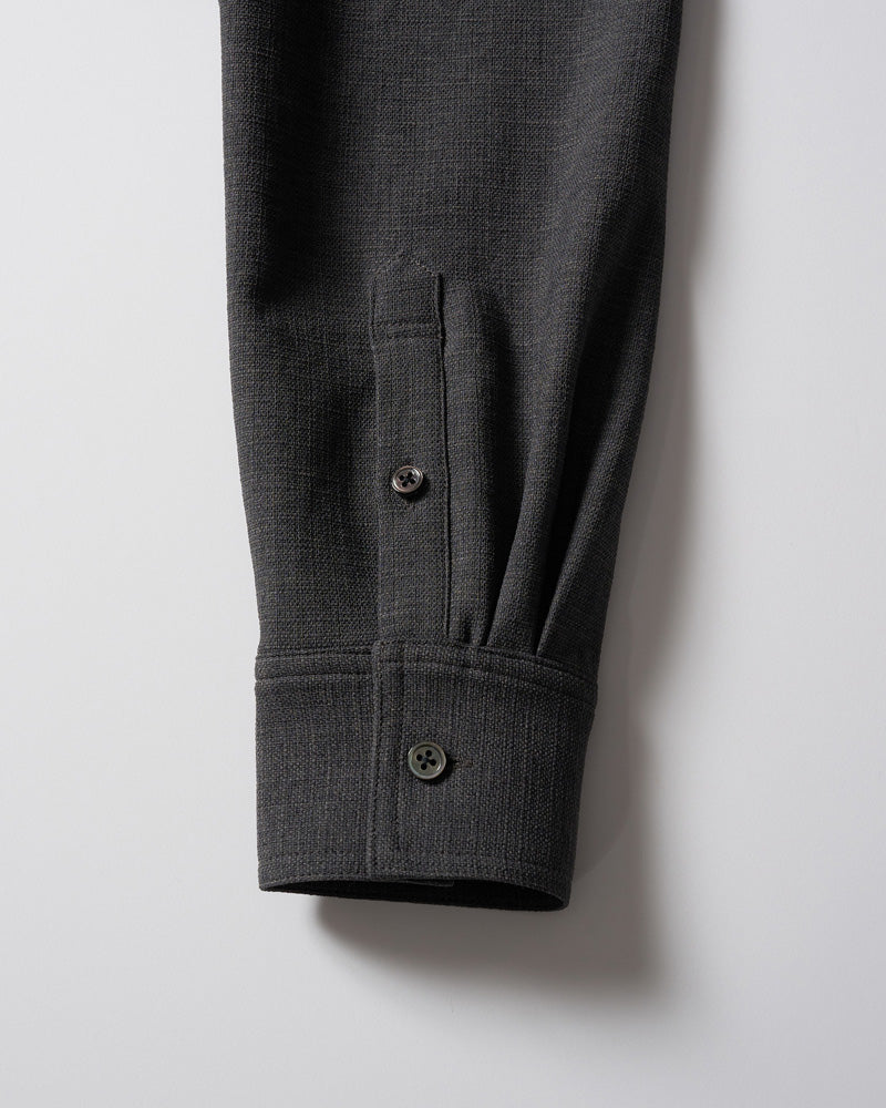 boat V-neck pullover shirt