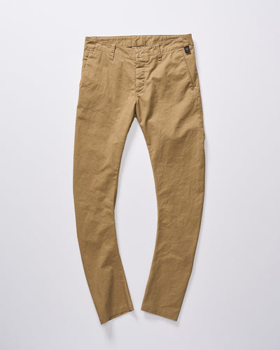 3D banana chino pants