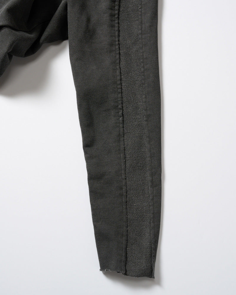 compact urake cut-off line zip hoodie