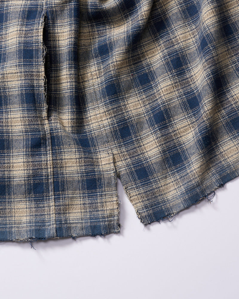 aging loose check shirt