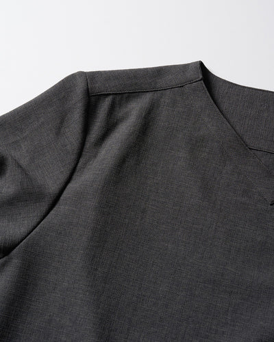 boat V-neck pullover shirt