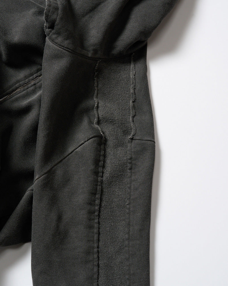 compact urake cut-off line zip hoodie