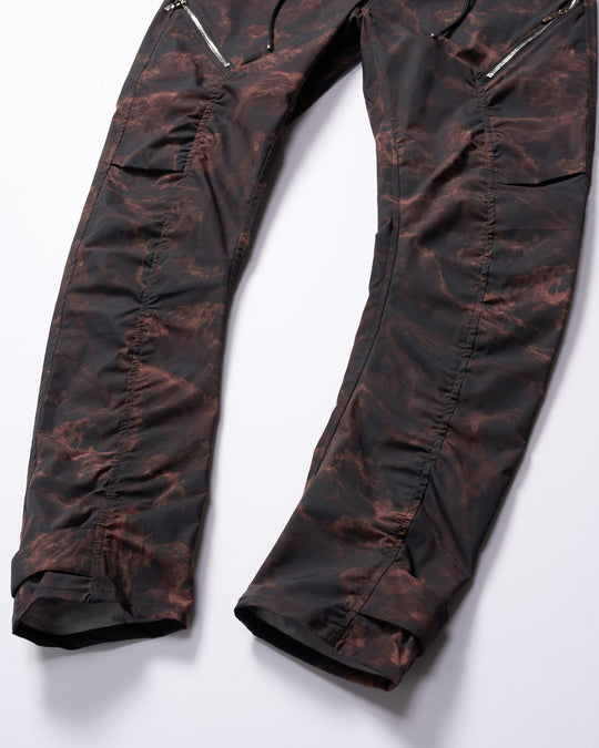 puckering banana teck pants