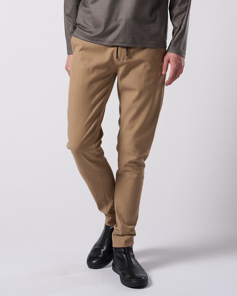 3D banana slim pants