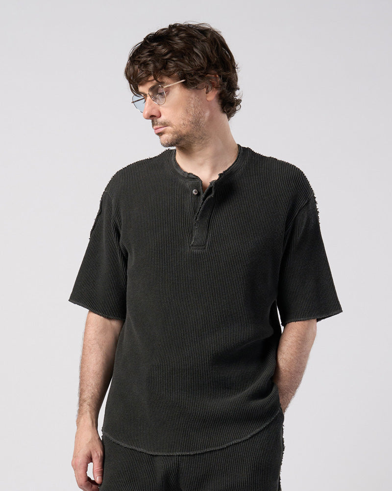 hard dry waffle fly-front henley S/S