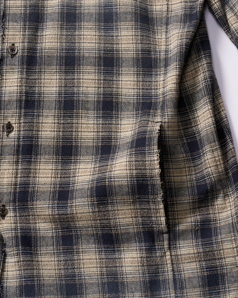aging loose check shirt